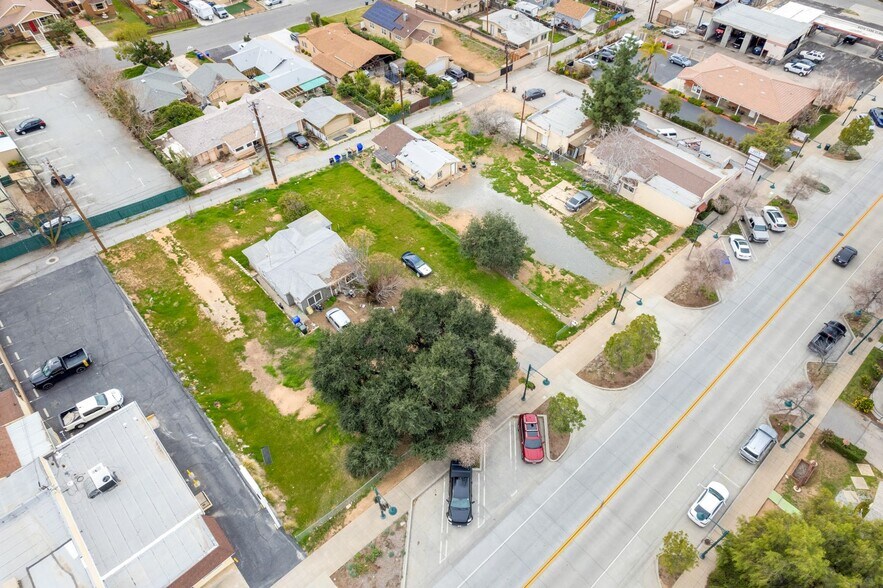 More Photos Of 35261 Yucaipa Blvd, Yucaipa Office For Sale