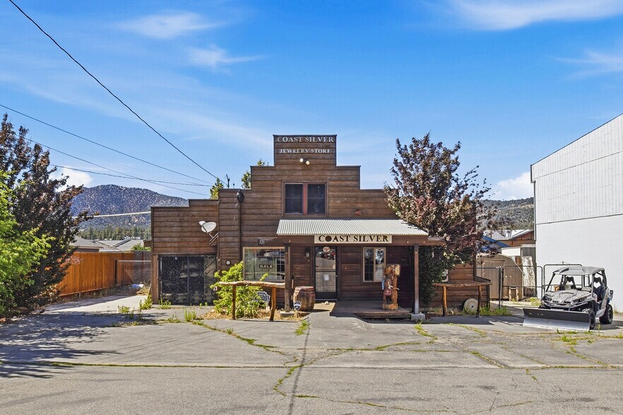 More Photos Of 521 W Big Bear Blvd, Big Bear City Storefront Retail Office For Sale
