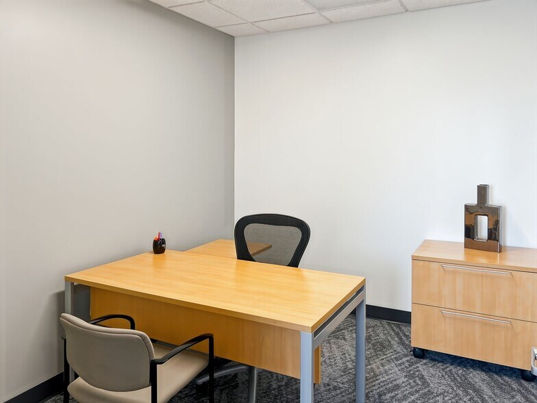 More Photos Of 1829 Reisterstown Rd, Pikesville Coworking Space