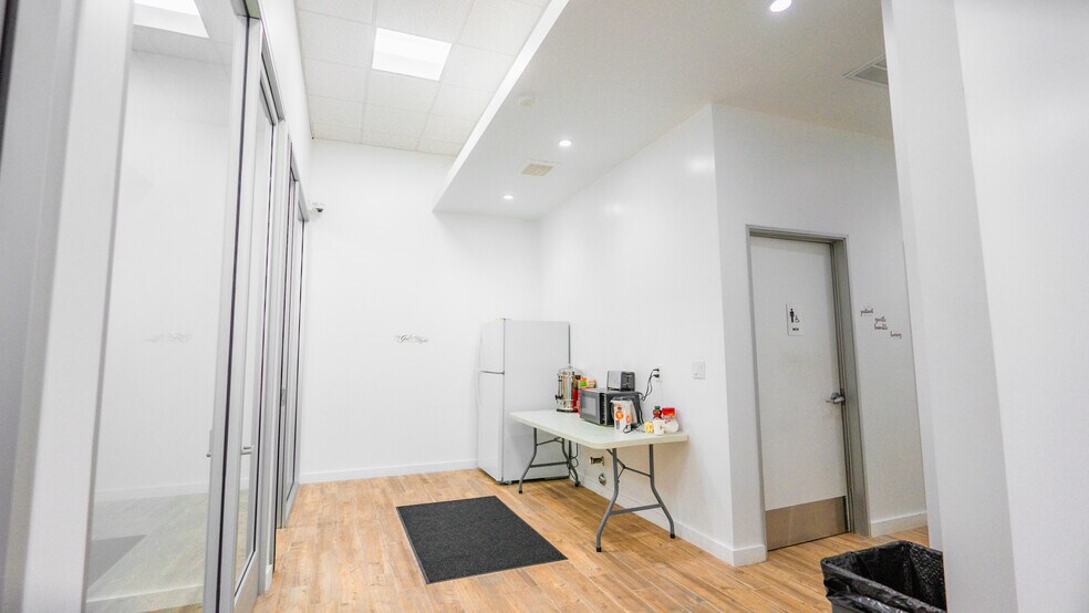 More Photos Of 3613 Gage Ave, Bell Storefront For Sale
