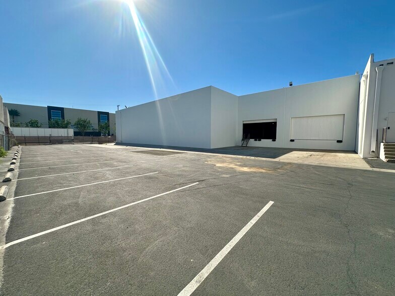 More Photos Of 15120-15200 Marquardt Ave, Santa Fe Springs Manufacturing For Lease
