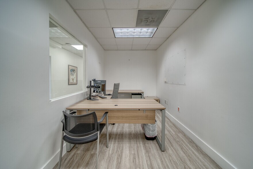 More Photos Of 7500 NW 52nd St, Miami Medical For Lease