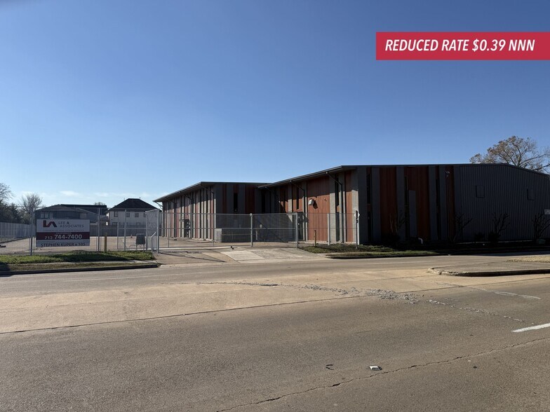 Primary Photo Of 4723 Pinemont Dr, Houston Warehouse For Sale