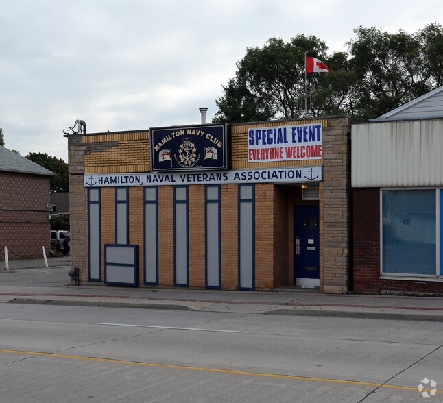 More Photos Of 108 Parkdale Ave N, Hamilton Freestanding For Sale