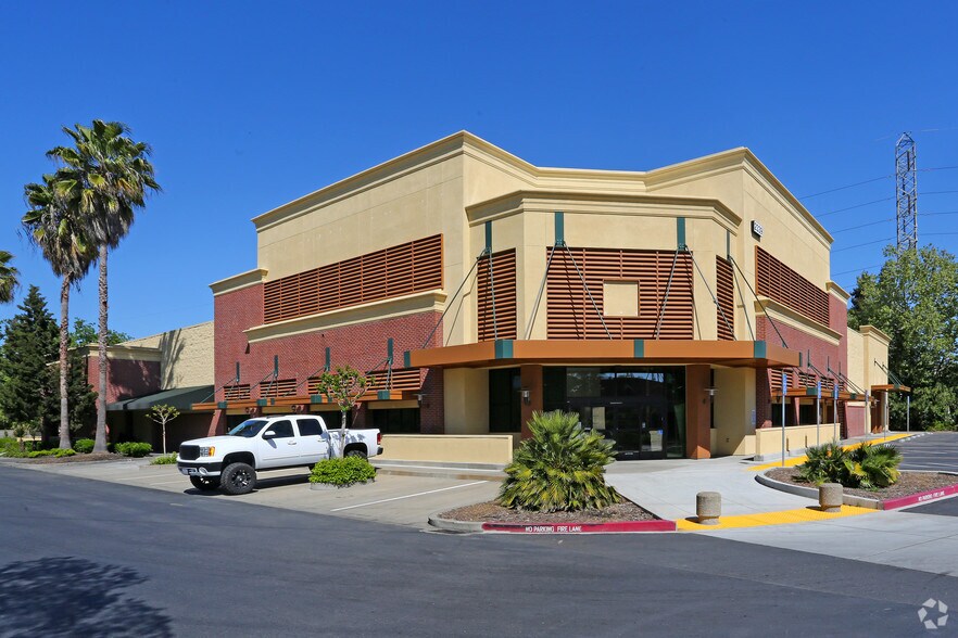 More Photos Of 2339 Fair Oaks Blvd, Sacramento Freestanding For Lease