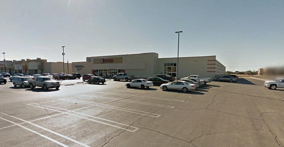 More Photos Of 3850 Ridgemont Dr, Abilene Freestanding For Lease