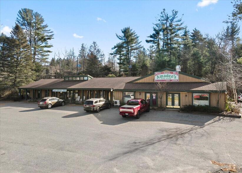 More Photos Of 1904 PA-940, Pocono Pines General Retail For Sale