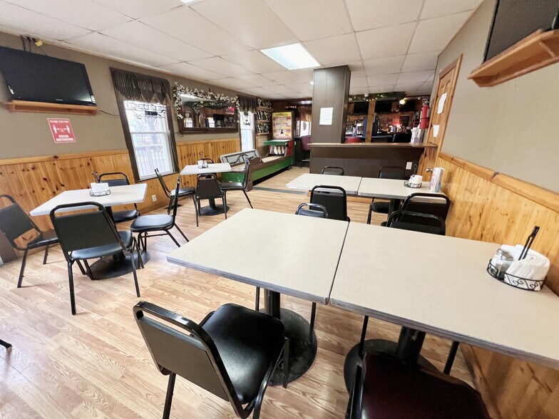 More Photos Of 583 S 1st St, Fulton Restaurant For Sale