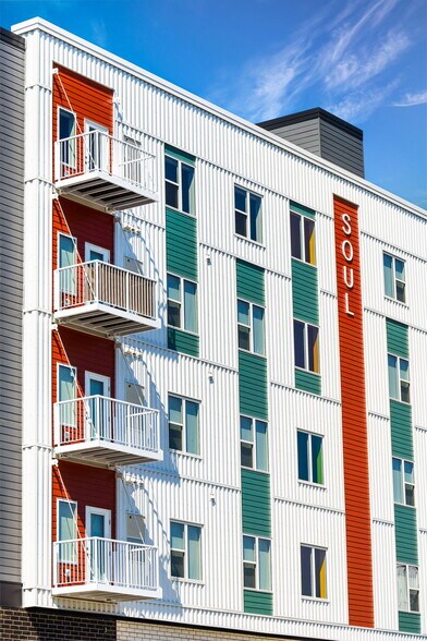 More Photos Of 176 Robert St S, Saint Paul Apartments For Lease