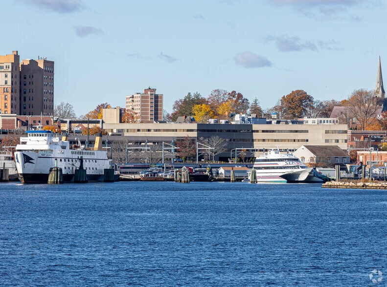 More Photos Of 125 Eugene O'Neill Dr, New London Office For Lease