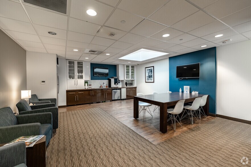 More Photos Of 801 E Douglas Ave, Wichita Coworking Space