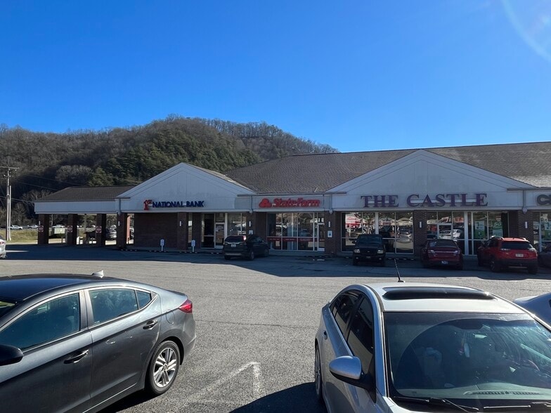 Primary Photo Of 109 Prater Pl, Pikeville Storefront Retail Office For Lease