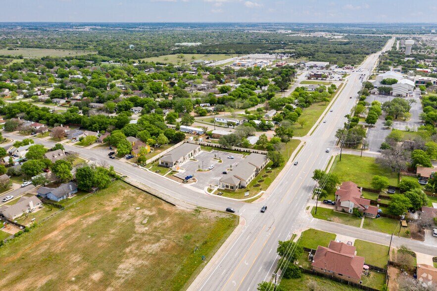 More Photos Of 1908 Yaupon Trl, Cedar Park Loft Creative Space For Lease
