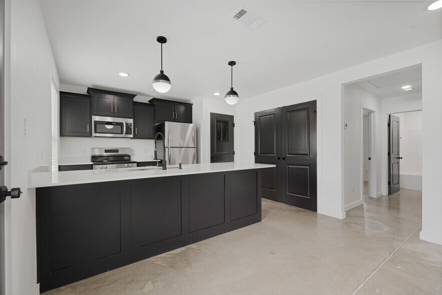 More Photos Of 5600 Spradling Ave, Fort Smith Multifamily For Sale