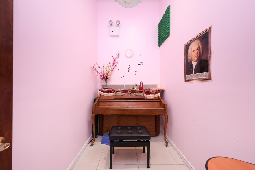 More Photos Of 366 Kings Hwy, Brooklyn Apartments For Sale