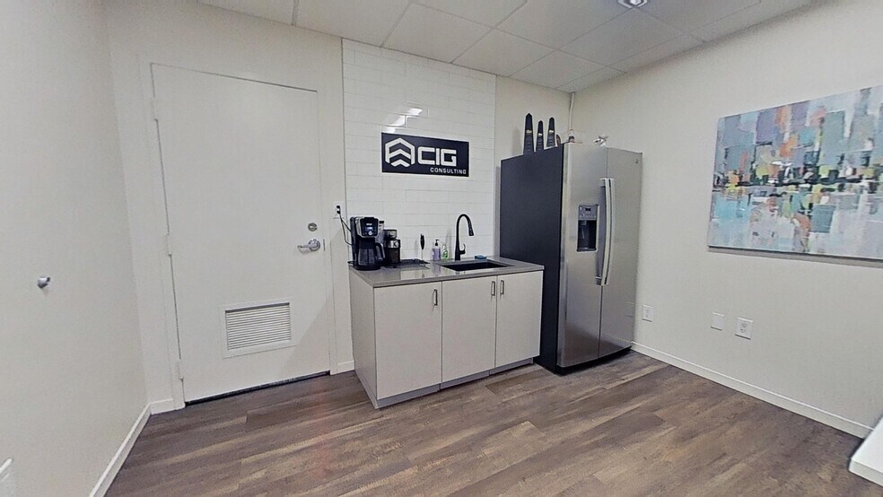 More Photos Of 125 E Trinity Pl, Decatur Office For Lease