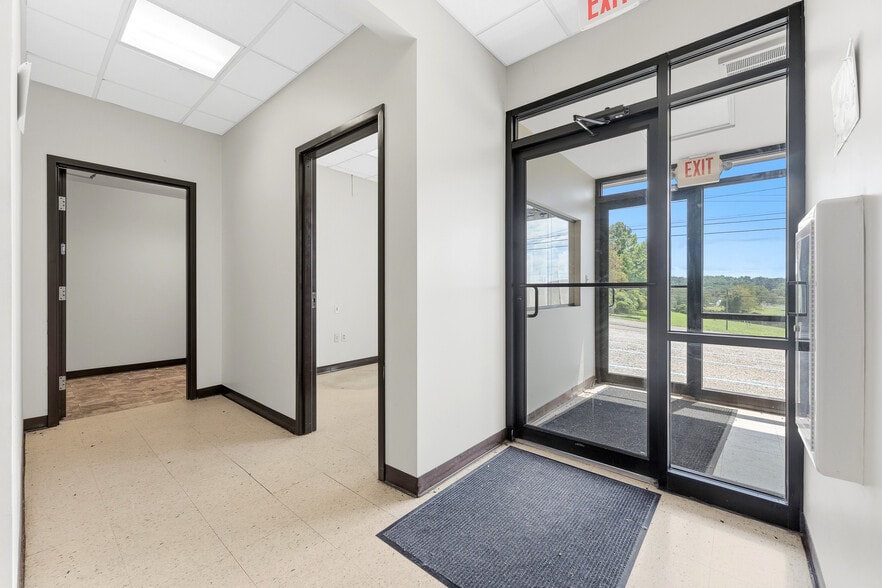 More Photos Of 161 Adena Ln, Clarksburg Office For Lease