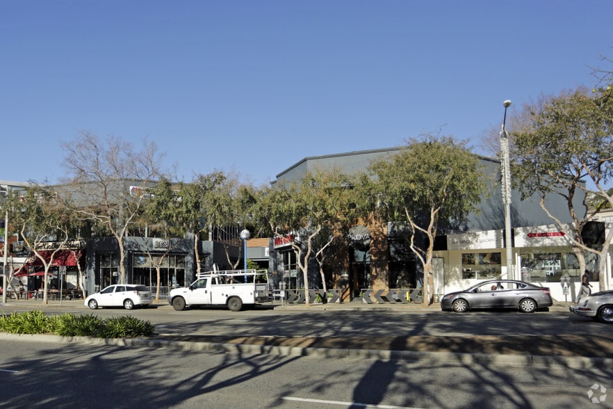 More Photos Of 8729-8747 Santa Monica Blvd, West Hollywood Storefront Retail Office For Lease