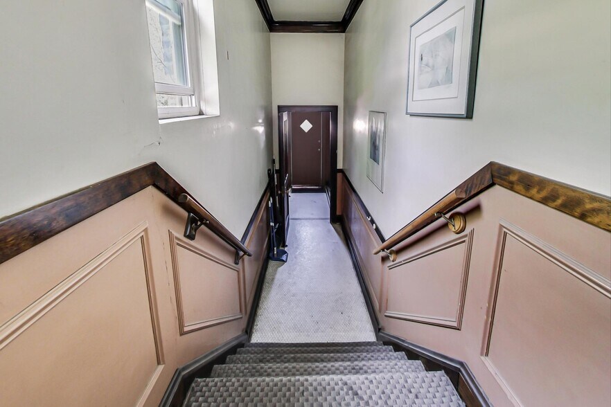 More Photos Of 5746 N Western Ave, Chicago Warehouse For Sale