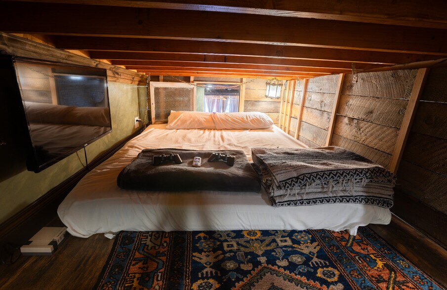 More Photos Of 304 Victor Ave, Victor Multifamily For Sale