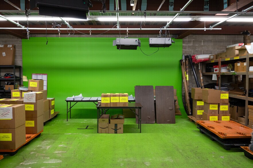 More Photos Of 100 Weymouth St, Rockland Warehouse For Lease