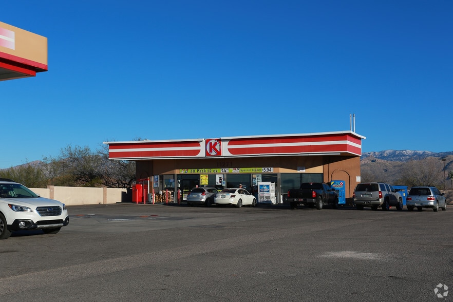 Primary Photo Of 11271 E Tanque Verde Rd, Tucson Service Station For Sale