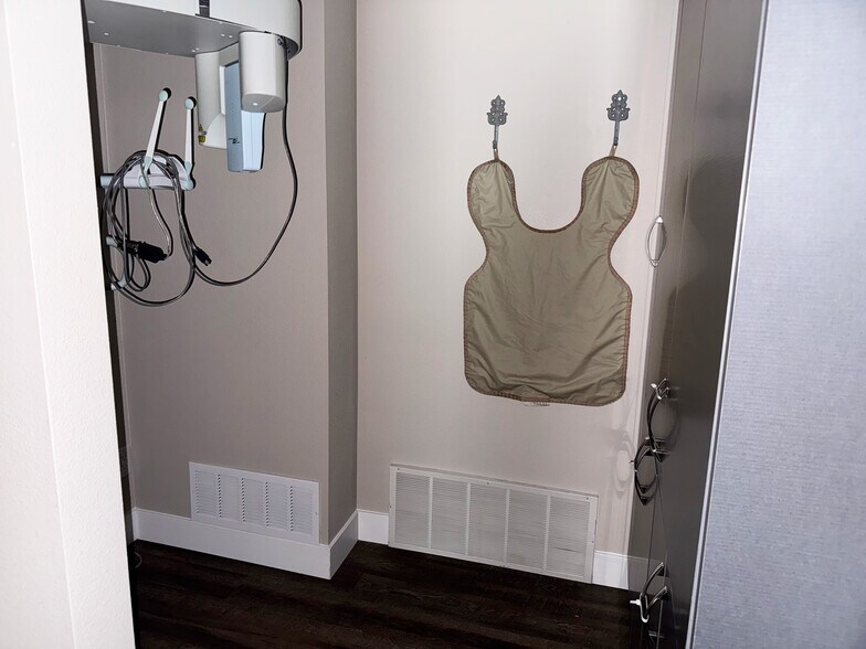 More Photos Of 845 N State St, Orem Office For Lease