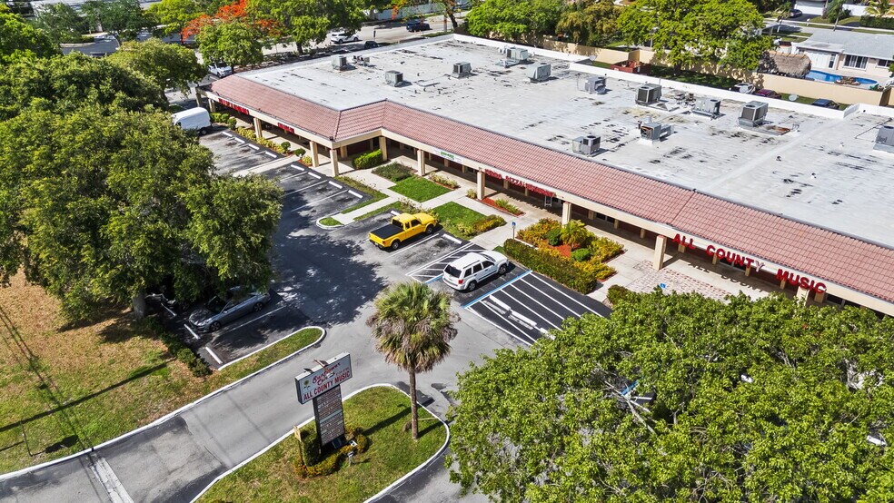 More Photos Of 8106-8186 N University Dr, Tamarac Unknown For Lease