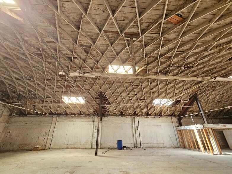 More Photos Of 1416 S Flower St, Los Angeles Warehouse For Lease