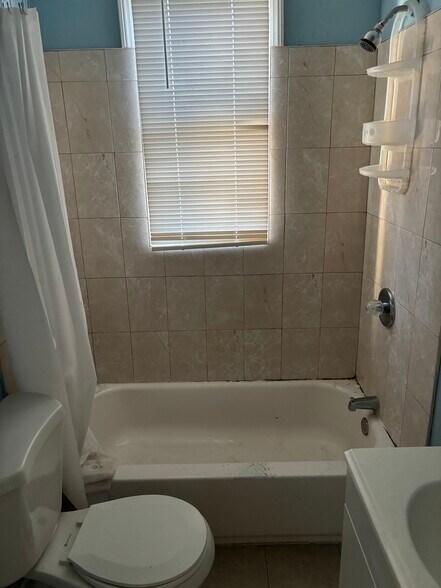 More Photos Of 373 Blatchley Ave, New Haven Apartments For Sale