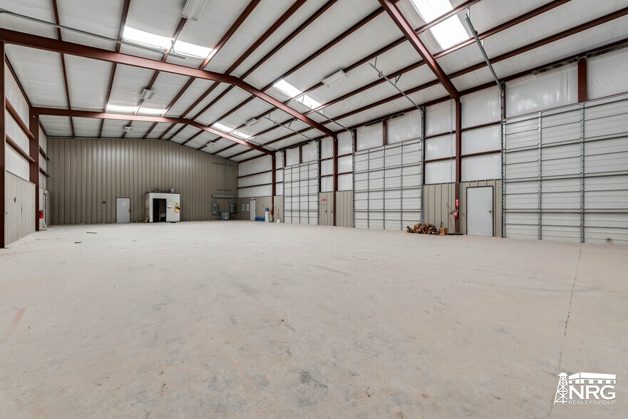 More Photos Of 3211 S County Road 1180, Midland Warehouse For Lease