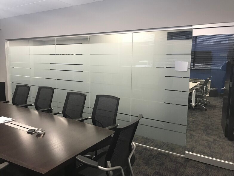 More Photos Of 366 Regency Pky, Omaha Medical For Lease