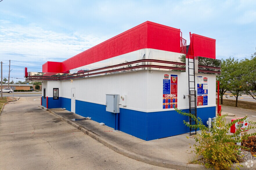 More Photos Of 1599 N Morton St, Franklin Fast Food For Lease