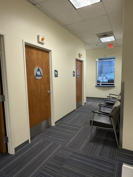 More Photos Of 504-604 E Rosedale St, Fort Worth Unknown For Lease