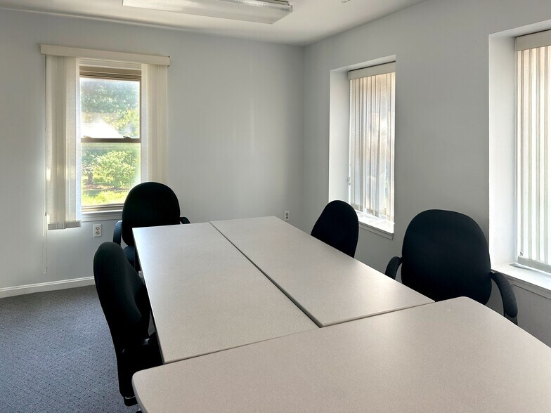 More Photos Of 15801-15811 Crabbs Branch Way, Rockville Office For Sale