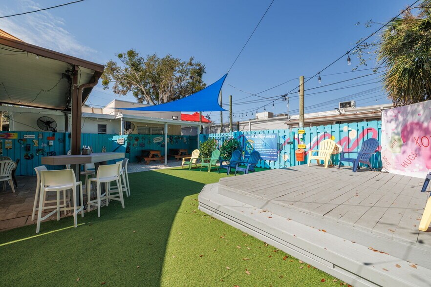 More Photos Of 132 7th Ave S, Safety Harbor Restaurant For Sale