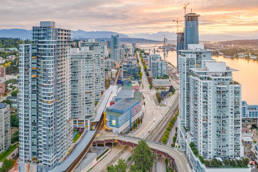 More Photos Of 800 Carnarvon St, New Westminster Storefront Retail Office For Lease