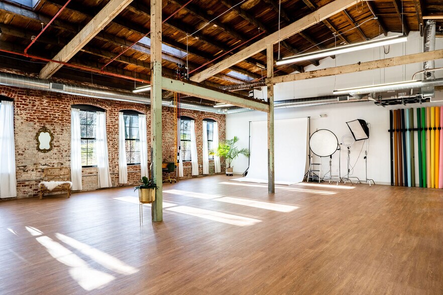 More Photos Of 441 E High St, Philadelphia Office For Lease