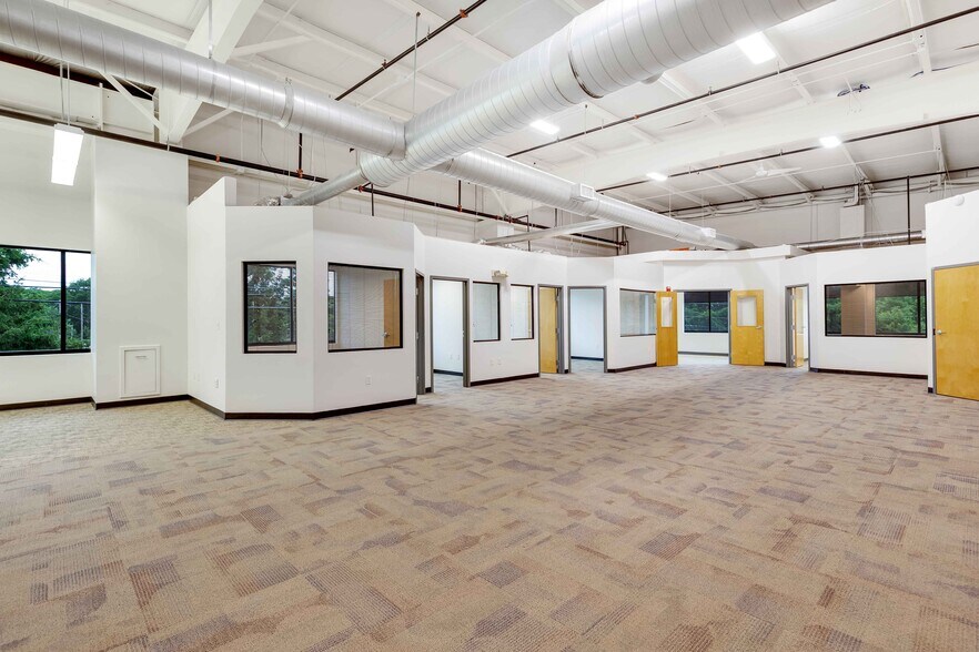 More Photos Of 230 North St, Danvers Medical For Lease
