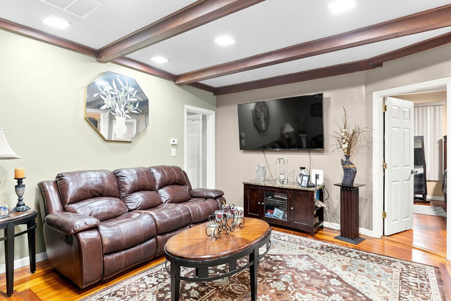 More Photos Of 491 Brayton Ave, Fall River Apartments For Sale