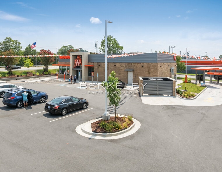 More Photos Of 2713 N Main St, High Point Fast Food For Sale