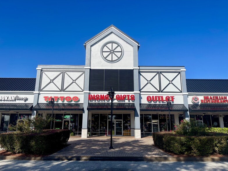 More Photos Of 5135 International Dr, Orlando Unknown For Lease