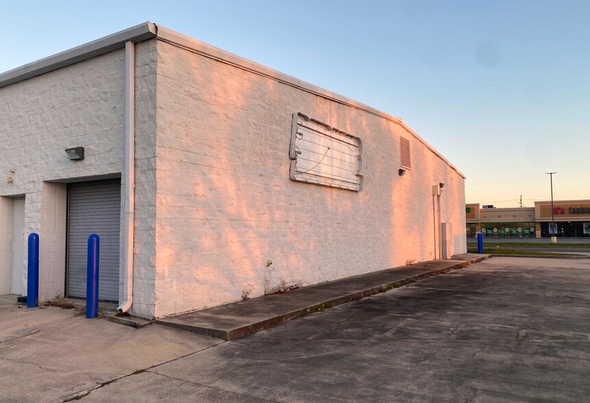 More Photos Of 37202 37202 D. Thibaut Drive Dr, Donaldsonville Freestanding For Lease