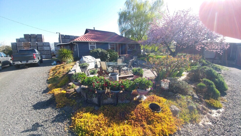 More Photos Of 18460 N Highway 99 W, Dayton Light Manufacturing For Sale