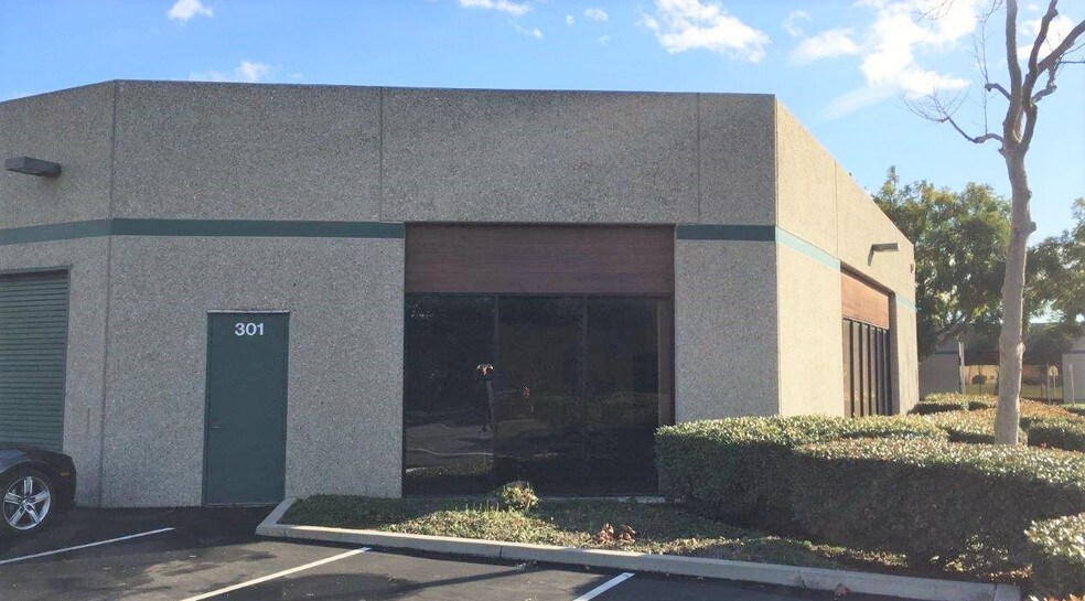 More Photos Of 3201 Corte Malpaso, Camarillo Warehouse For Lease