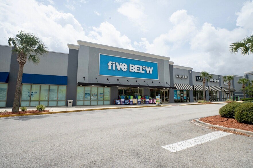 More Photos Of 3065 Columbia Blvd, Titusville General Retail For Lease