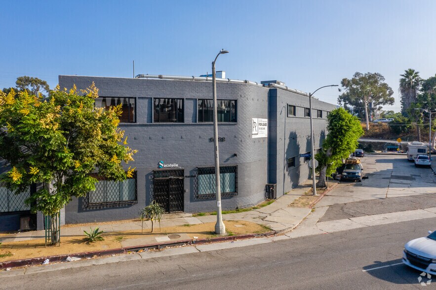 More Photos Of 5632 W Washington Blvd, Los Angeles Loft Creative Space For Lease