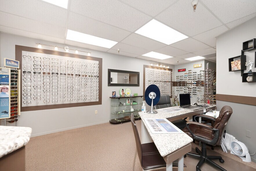 More Photos Of 11879 Kemper Rd, Auburn Office For Sale