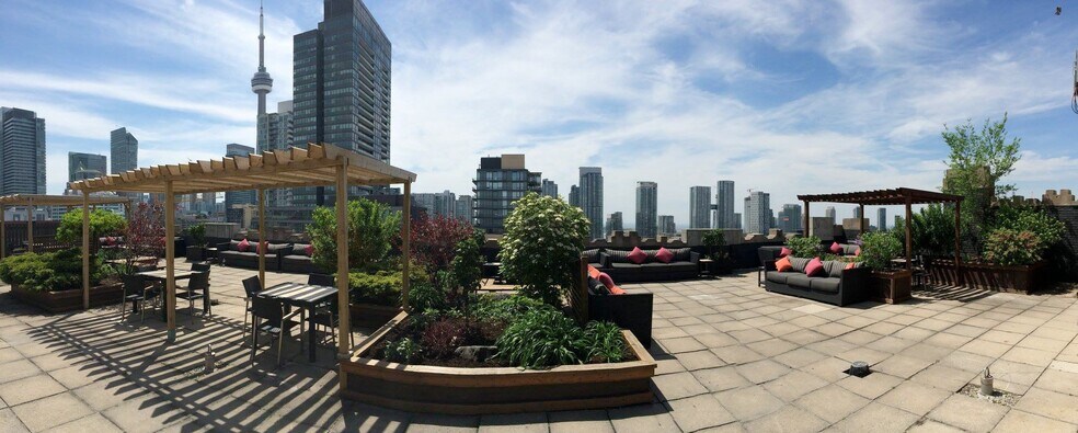 More Photos Of 119 Spadina Ave, Toronto Loft Creative Space For Lease