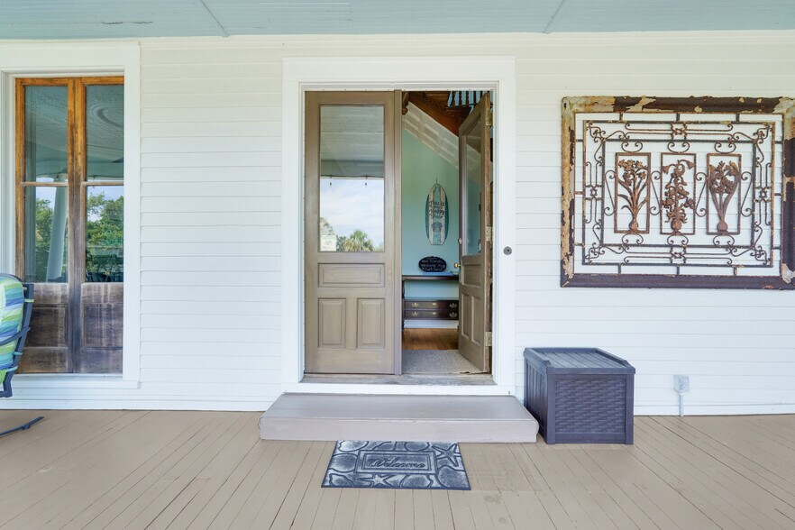 More Photos Of 21 Officers Row, Tybee Island Hospitality For Sale